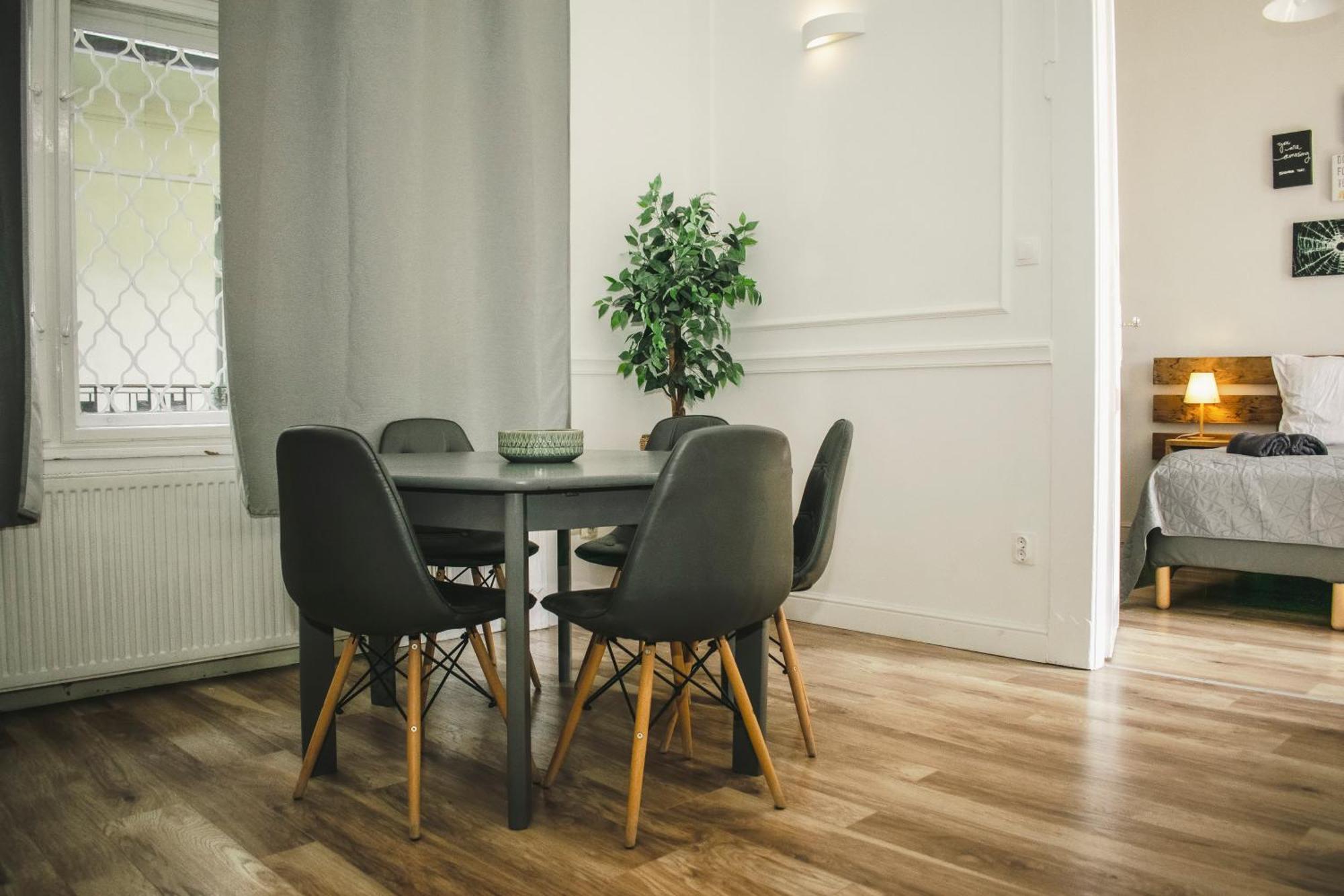 3 Room Apartment In The Beautiful Street Budapeszt Zewnętrze zdjęcie