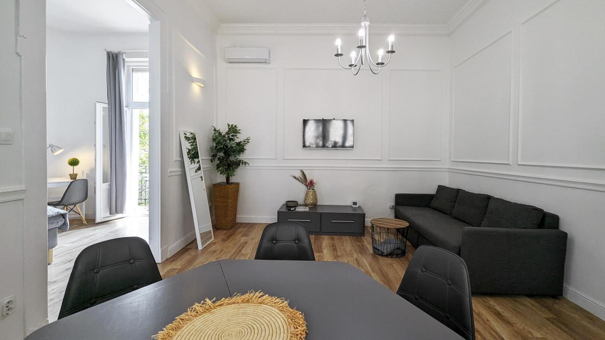 3 Room Apartment In The Beautiful Street Budapeszt Zewnętrze zdjęcie
