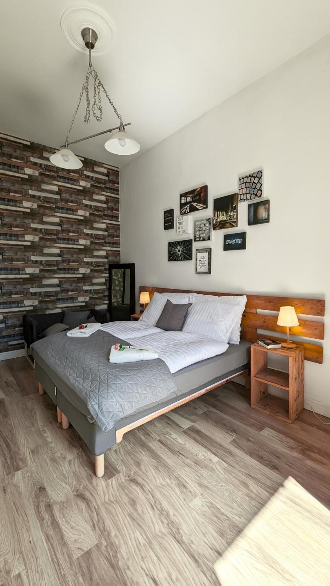 3 Room Apartment In The Beautiful Street Budapeszt Zewnętrze zdjęcie