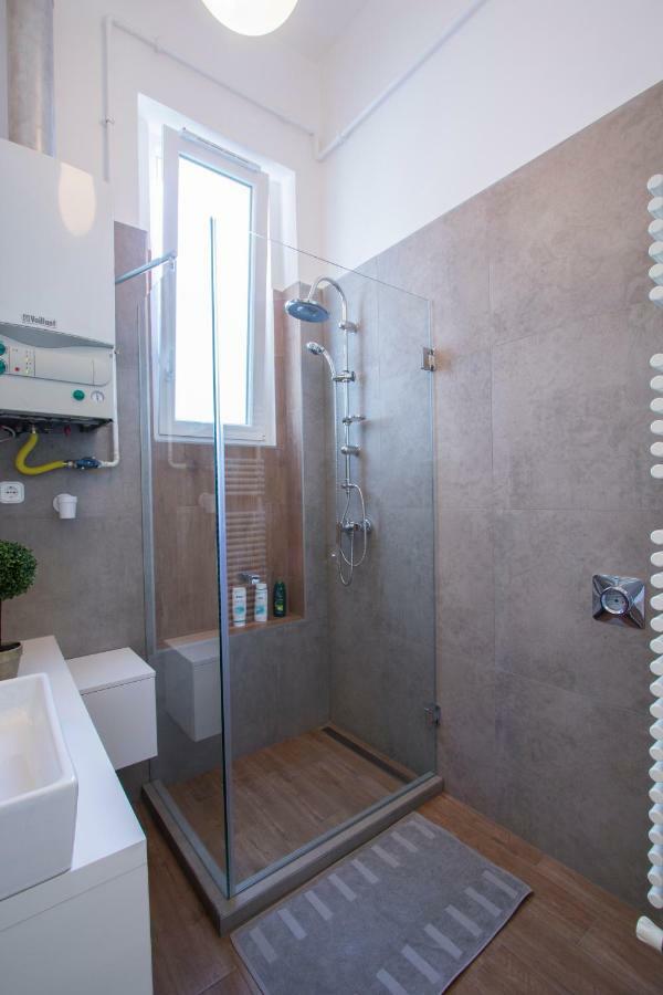 3 Room Apartment In The Beautiful Street Budapeszt Zewnętrze zdjęcie